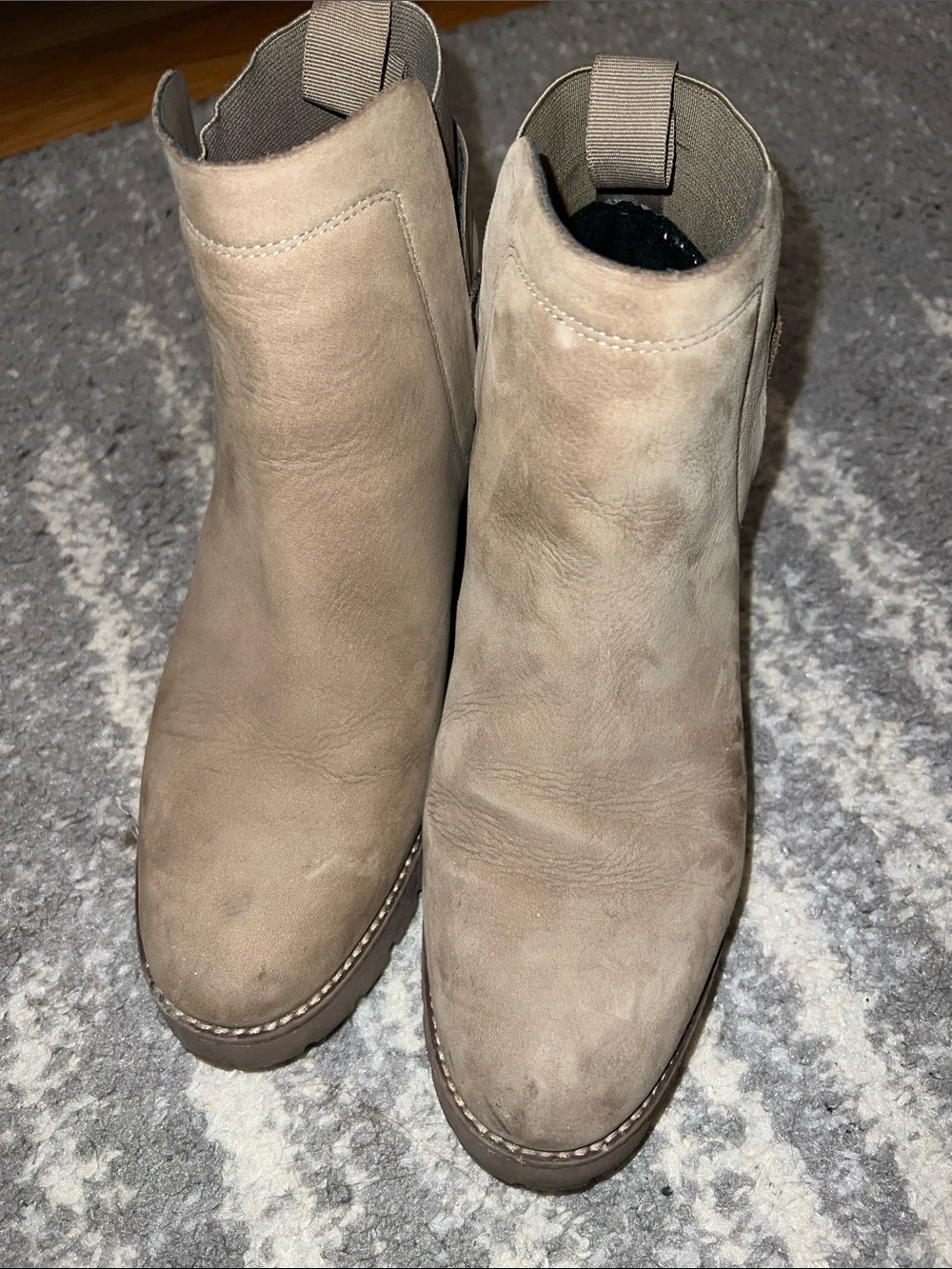 Blondo waterproof tan suede booties